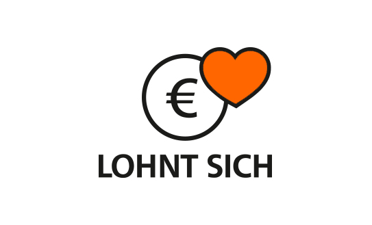 Das Bild zeigt ein stilisiertes Symbol: Links ist ein schwarzes Euro-Zeichen in einem Kreis, rechts davon ein oranges Herz. U